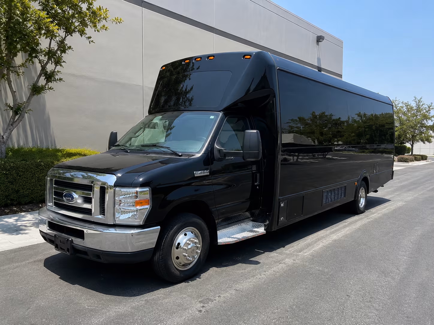 durham rent a charter bus for your durham sports team or fan group