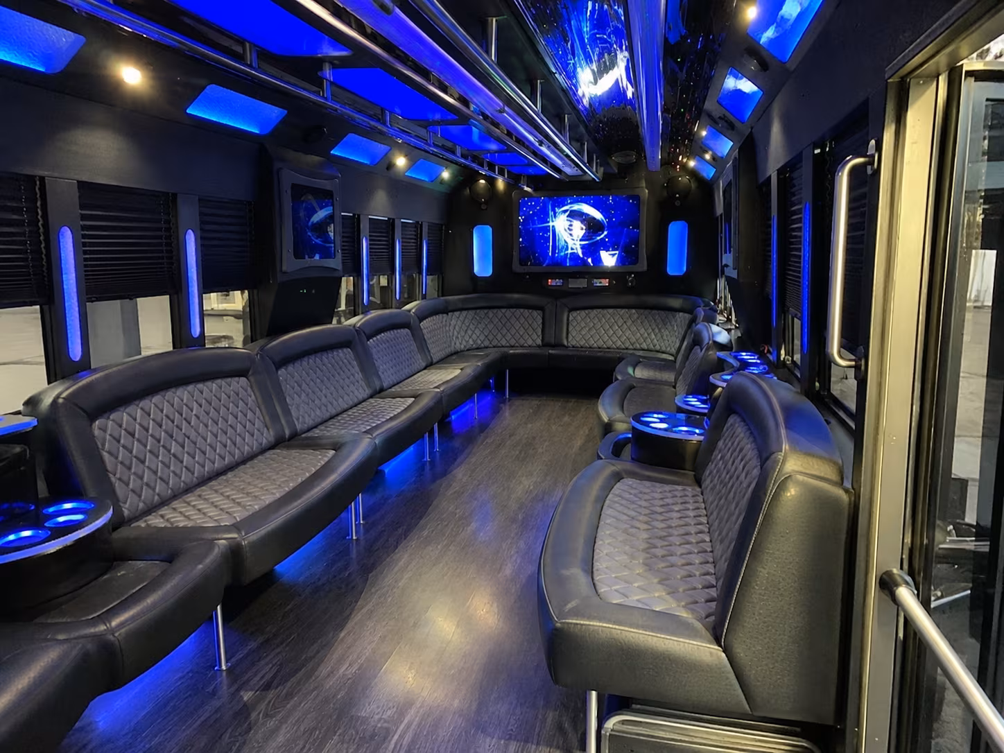 kannapolis 28 passenger party bus interior