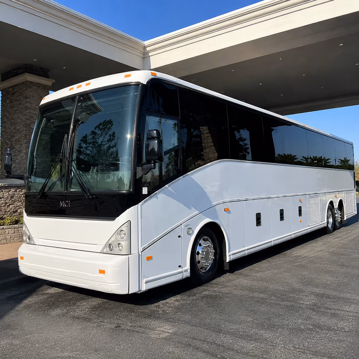 raleigh kannapolischarter bus rental